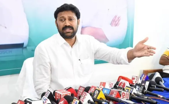 YSRCP : కాక రేపుతున్న ఉపఎన్నికలు..  వైసీపీకి ఎన్నికల సంఘం రెండు బిగ్ షాకులు!