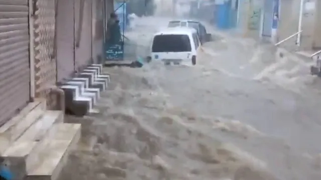 Pakistan Rains :  పాకిస్తాన్ లో వరదలు బీభత్సం..  657 మంది మృతి