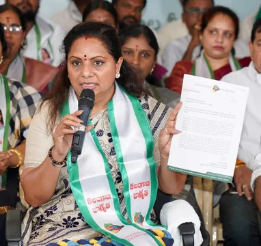BIG BREAKING: అందుకేనా నాకు ఈ శిక్ష.. కవిత ఎమోషనల్ ట్వీట్!