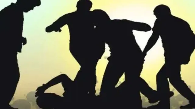 Friend Murder: తాగుబోతు ఫ్రెండ్స్.. జాతరలో కత్తులతో పొడిచి చంపేశారు..!