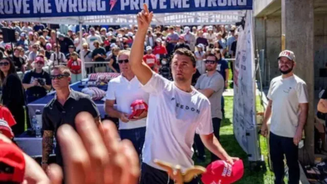 Charlie Kirk: చార్లీ కిర్క్ ను చంపింది కాలేజీ యువకుడే..ఆధారాలు దొరికాయంటున్న ఎఫ్బీఐ