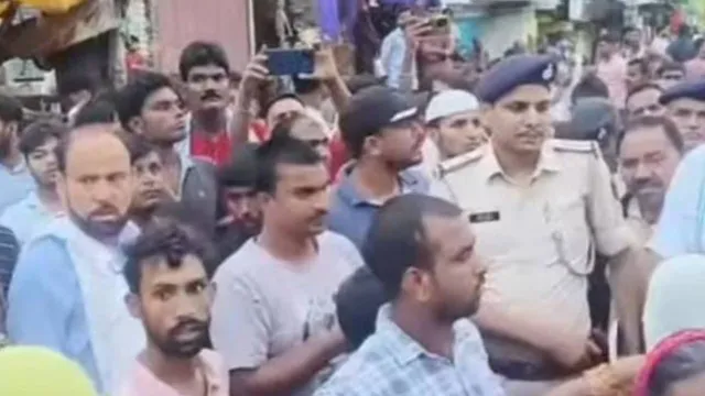 Bihar : రూ.5 కోసం దారుణ హత్య.. వృద్ధుడిని పిడిగుద్దులు గుద్ది