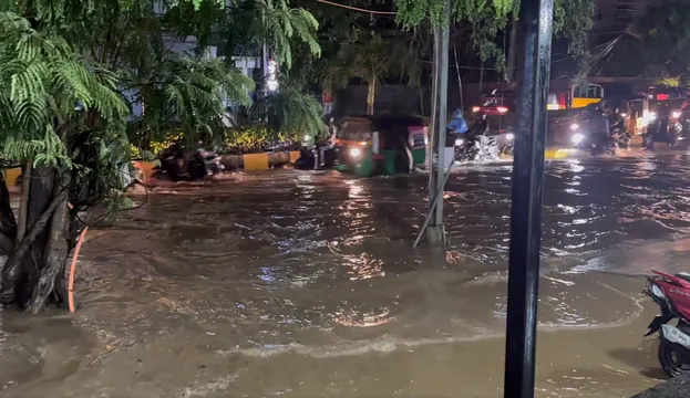 Weather Update: బిగ్ అలర్ట్.. అల్పపీడనం ప్రభావం.. ఈ జిల్లాల్లో భారీ వర్షాలు!