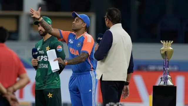 Ind vs Pak: భారత్‌పై మరోసారి కుట్రకు పాల్పడ్డ పాకిస్తాన్.. మ్యాచ్ గెలిచే సత్తా లేక సాకులు వెతుక్కున్న పీసీబీ