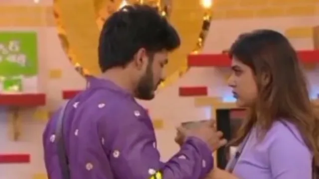 Bigg Boss 9 Telugu: హౌస్‌లో రెచ్చిపోతున్న డిమోన్ పవన్, రీతూ.. వీళ్ల రొమాన్స్ చూడలేకపోతున్నామంటూ మండిపడుతున్న నెటిజన్లు!