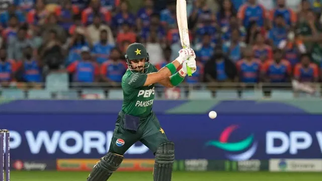 india vs pakistan: తొలి వికెట్ కోల్పోయిన పాక్.. స్కోర్ ఎంతంటే.?