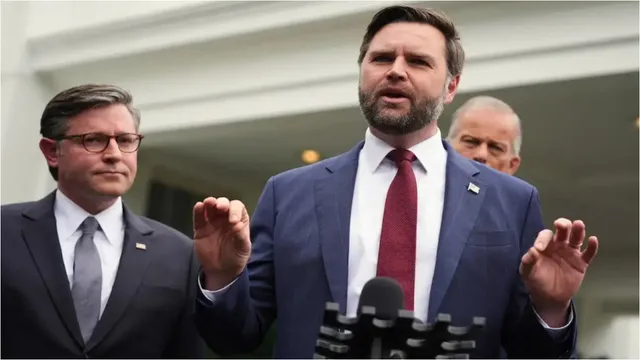 JD Vance: అమెరికా ప్రజలకు బిగ్ రిలీఫ్‌...వేటినీ క్లోజ్ చేయడం లేదన్న వాన్స్