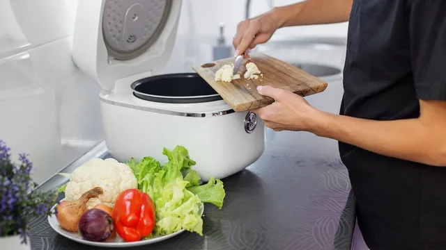 Telugu Health Tips: ఈ 5 ఫుడ్ ఐటెమ్స్ కుక్కర్‌లో ఉడికిస్తే డేంజర్.. విషంతో సమానం.. లిస్ట్ ఇదే!