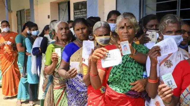 Telangana :  రేవంత్ సర్కార్ కు బిగ్ రిలీఫ్.. రేపే స్థానిక సంస్థల నోటిఫికేషన్!