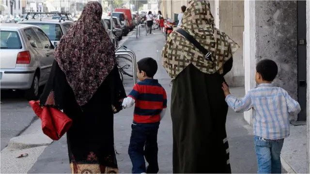 Italy: ఆ దేశంలో బురఖా, నిఖాబ్ ధరించకూడదు..ప్రభుత్వ సంచలన నిర్ణయం