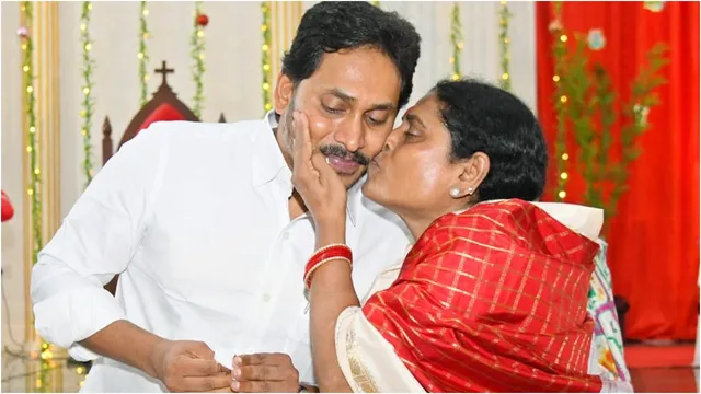 NCLT: NCLTలో జగన్‌కు చుక్కెదురు.. విజయమ్మకే ఆ షేర్స్!