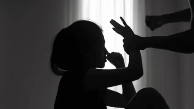 Bengaluru: సీనియర్ విద్యార్థినిపై జూనియర్ అత్యాచారం.. రేప్ చేశాక బాధితురాలికి ఫోన్ చేసి..!