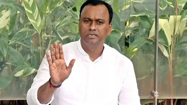 Komatireddy : ఎమ్మెల్యే కోమటిరెడ్డి రాజగోపాల్‌రెడ్డికి రేవంత్ సర్కార్ బిగ్ షాక్