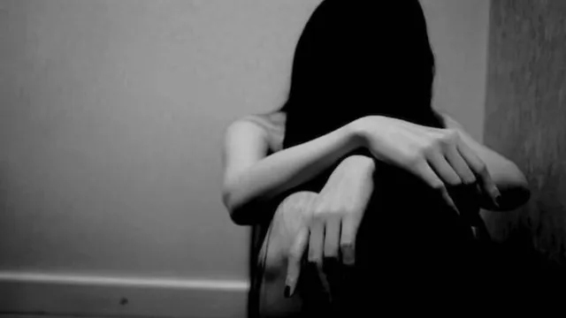 Bengaluru : దారుణం: ఇంట్లోకి చొరబడి మహిళపై సామూహిక అత్యాచారం