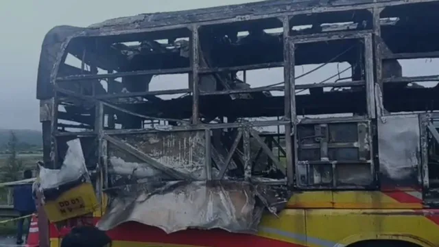 Kurnool Bus Accident :  ప్రమాదానికి గురైన కావేరి బస్సుపై 16 చలాన్లు..  రూ.23 వేల ఫైన్