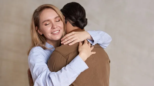 Hug Tips: ఉదయం 30 సెకన్ల హగ్‌తో.. ఇన్ని ఆరోగ్య ప్రయోజనాలా..?