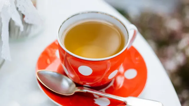 Tea: రుచితోపాటు ఆరోగ్యం పొందాలంటే కప్పు ఛాయ్‌లో ఎంత టీ పొడి కలపాలో తెలుసుకోండి!!