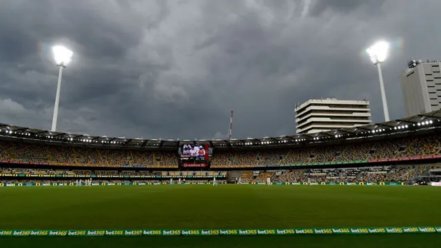 IND Vs AUS: వర్షం ముప్పు.. మధ్యలో ఆగిపోయిన భారత్, ఆసీస్ ఆఖరి మ్యాచ్