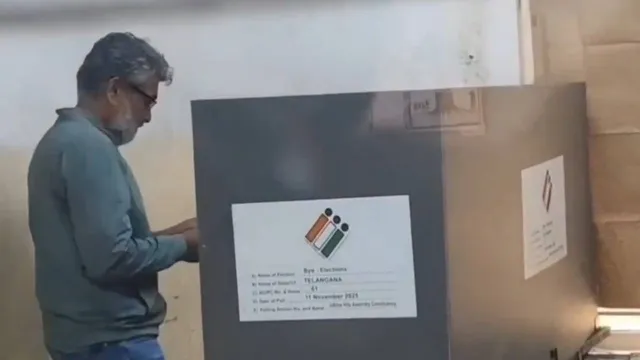 Jubilee Hills By Poll 2025:  జూబ్లీహిల్స్ ఉపఎన్నిక .. ఓటేసిన రాజమౌళి