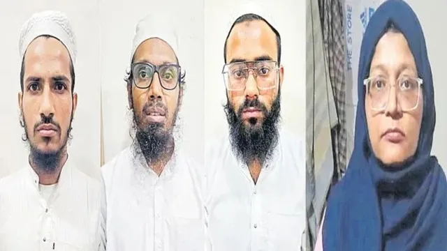 Delhi Blast :  హై టెన్షన్.. మరో 15 మంది 'ఉగ్ర' వైద్యులు.. ఎర్రకోట పేలుళ్ల తర్వాత మిస్సింగ్!