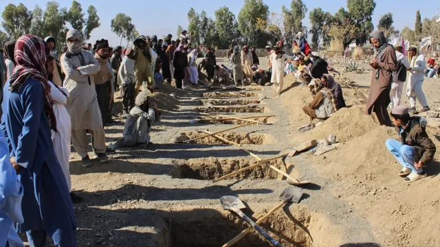 Pak- Afghan: ఆఫ్ఘనిస్థాన్ పై పాక్ దాడి.. తొమ్మిది మంది పిల్లలతో సహా పది మంది మృతి