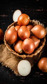 నల్లటి మచ్చలు ఉన్న ఉల్లిపాయలు తింటే ప్రమాదమా..?