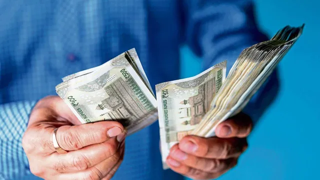 Real Estate Scam: అధిక వడ్డీ ఆశ చూపి రూ. 300 కోట్లు కొట్టేశారు!