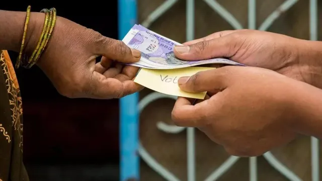 Panchayat Elections : ఒక్కో ఓటుకు...రూ.20 వేలు...కొనసాగుతున్న ప్రలోభాల పర్వం..