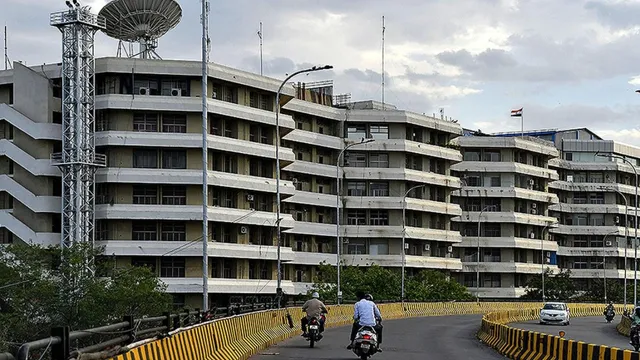 Telangana Govt Orders : తెలంగాణ ప్రభుత్వం..కీలక నిర్ణయం..ఆ ప్రభుత్వ కార్యాలయాలన్నీ ఖాళీ