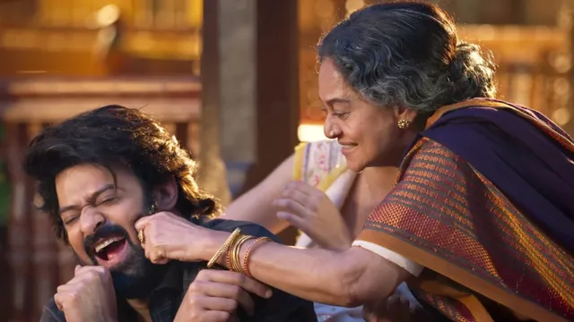 Rajasaab: 'రాజాసాబ్'ను వెంటాడుతున్న కష్టాలు.. పండక్కి థియేటర్లు దక్కేనా..?