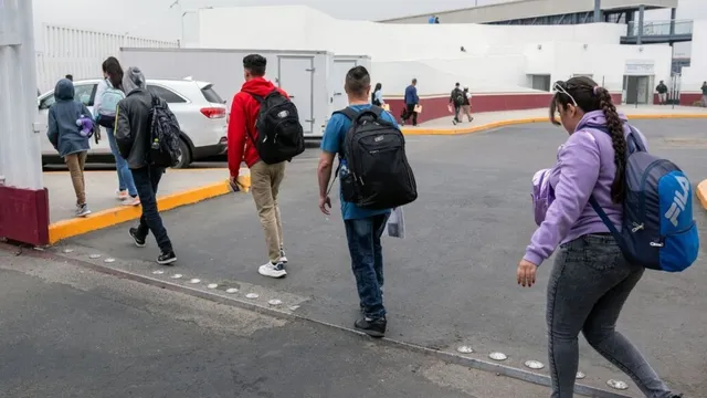 అక్రమ వలసదారులకు అమెరికా బంపర్ ఆఫర్‌