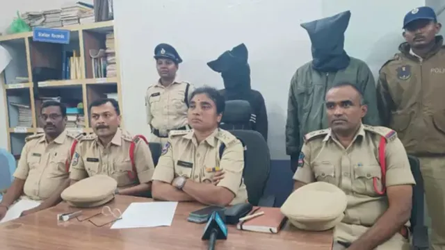 Crime News : కరీంనగర్‌లో దారుణం..యువకుడిని ప్రేమించిందని పురుగుల మందు పోసి..