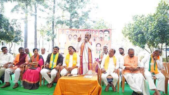 Etala Rajender :  గ్రూపులు బువ్వ పెట్టవు.. కొత్త నేతలను కాకుల్లా పొడవొద్దు.. ఈటల సంచలన కామెంట్స్!