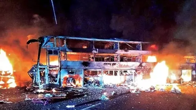 Road Accident: నంద్యాల లో అర్థరాత్రి బస్సు దగ్ధం. స్పాట్ లో ముగ్గురు