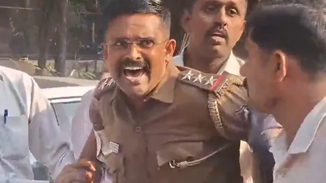 Bribe: రూ.4 లక్షలు లంచం తీసుకుంటూ అడ్డంగా దొరికిన .. ఎలా అరుస్తున్నాడో చూడండి!