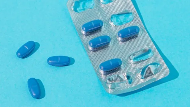 ఎయిడ్స్ ఉందనుకొని AIని మందులు అడిగాడు.. లేని రోగం వచ్చింది!