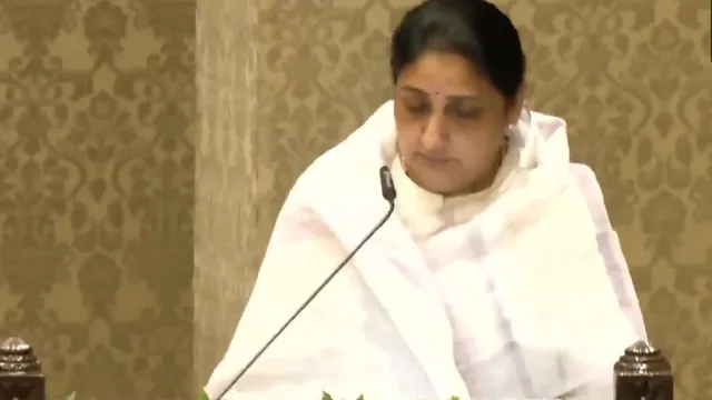 BIG BREAKING: డిప్యూటీ సీఎంగా సునేత్ర పవార్ ప్రమాణ స్వీకారం..