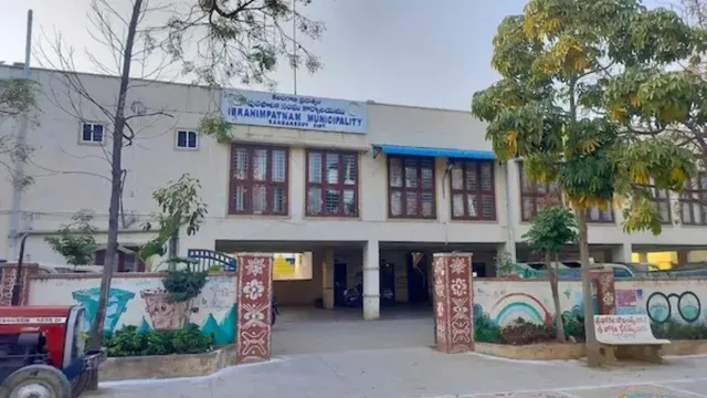 Municipal Elections : ఇబ్రహీంపట్నంలో ఇద్దరు అభ్యర్థులు మిస్సింగ్..ఎన్నికల వేళ హైటెన్షన్‌