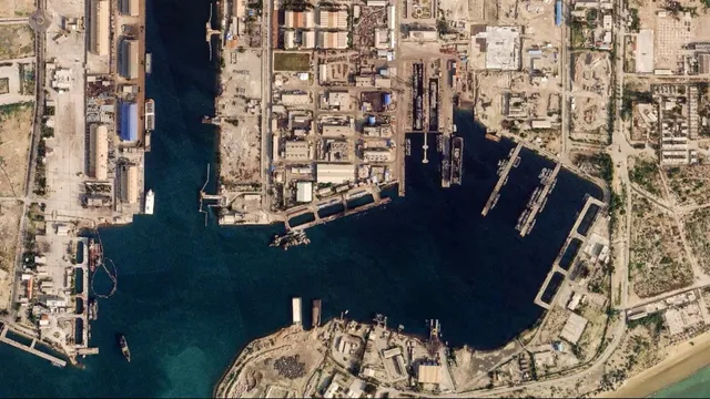 Strait of Hormuz : నీకు ధైర్యం, దమ్ము ఉంటే.. ట్రంప్ కు ఇరాన్ సంచలన సవాల్!