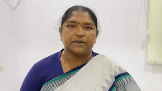 Minister Seethakka: అమ్మాయిల జోలికొస్తే సంఘ బహిష్కరణ: మంత్రి సీతక్క వార్నింగ్‌