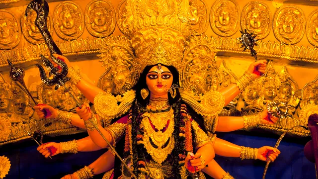 Devi Navaratri 2025: నవరాత్రుల వేళ అదృష్టం వరించాలంటే.. ఈ వస్తువులు ఇంటికి తీసుకురావాల్సిందే!