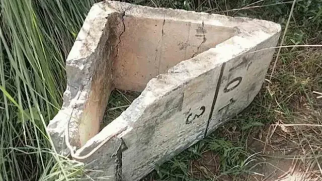 Train : మరో రైలు ప్రమాదానికి భారీ కుట్ర…ఈసారి సిమెంట్ దిమ్మెలు!