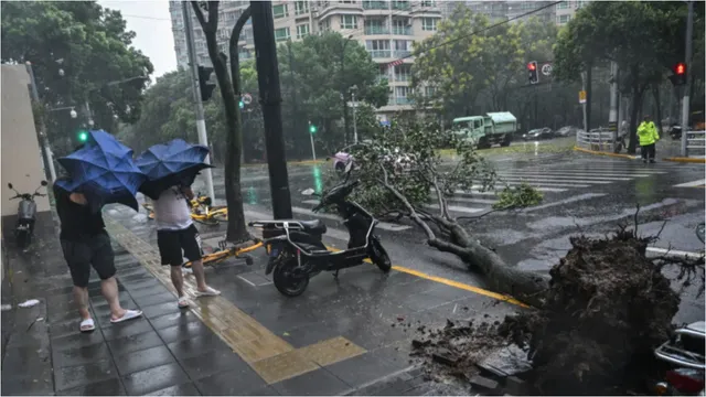 చైనాలో బేబింకా తుఫాను బీభత్సం