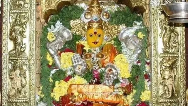 Vijayawada: దుర్గతులను తొలగించే దుర్గమ్మ దర్శనం