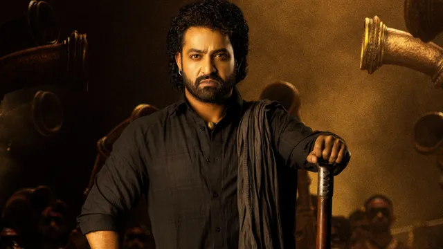 'దేవర' ప్రీ రిలీజ్ ఈవెంట్ డేట్ ఫిక్స్.. గెస్టులుగా స్టార్ డైరెక్టర్స్