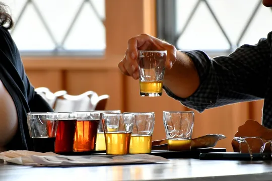 Beer sales: బీర్లు కొంటలేరు.. తెలంగాణలో భారీగా తగ్గిన అమ్మకాలు.. ఎందుకంటే!