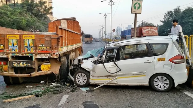 Road Accidents: భయపెడుతున్న రోడ్డు ప్రమాదాలు.. గంటకు 17 మంది మృతి !
