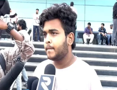 ఏం సినిమారా నాయనా.. ఆదిపురుష్ డైరెక్టర్‌పై మండిపడుతున్న నెటిజన్స్...