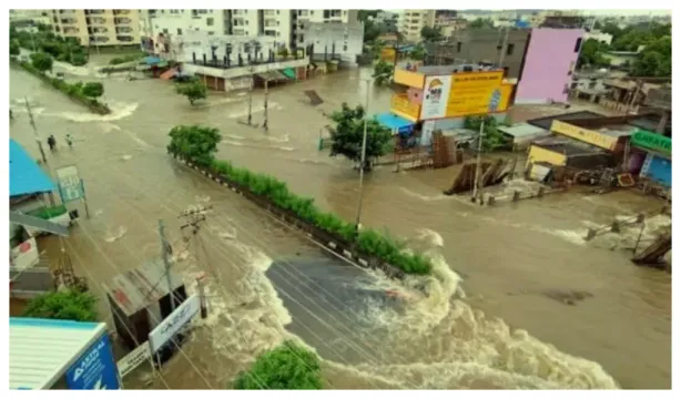 వరద బీభత్సం.. పూర్తిగా మునిగిపోయిన ఓరుగల్లు