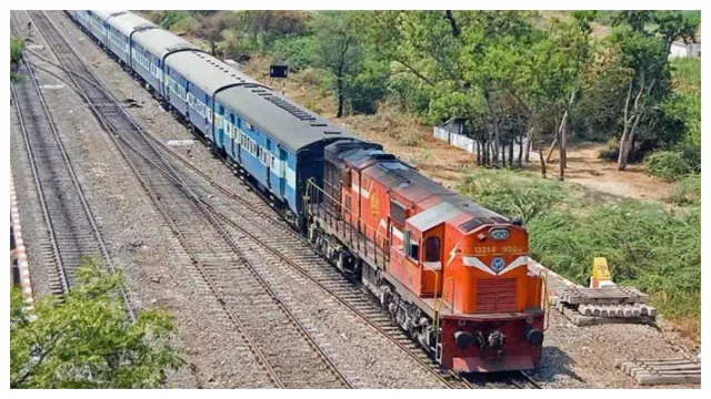 Hyderabad and Charminar Express Robbed: ఆ రెండు రైళ్లే వారి టార్గెట్.. అర్థరాత్రి చొరబడి బీభత్సం సృష్టించిన దొంగలు
